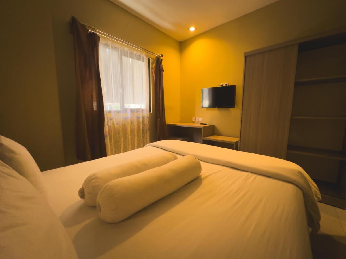 Mess Mt Haryono Motel Sampit Exterior foto
